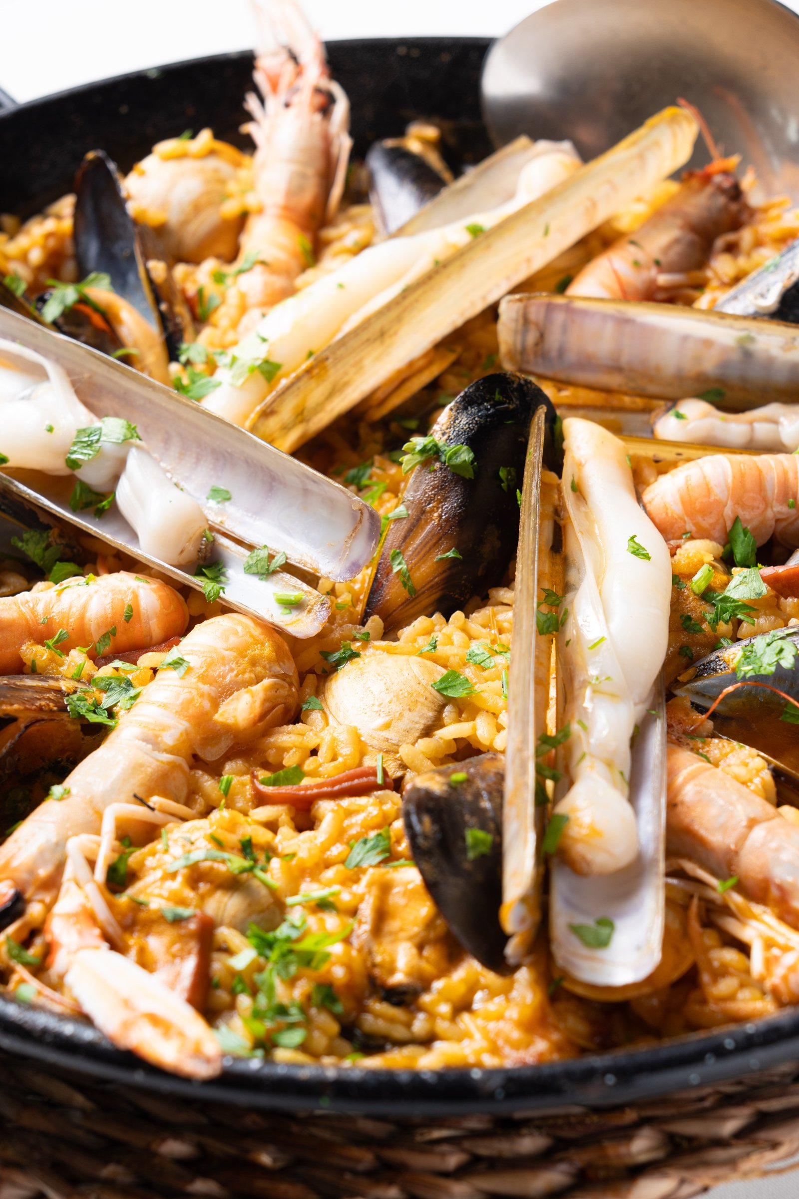 Arroz marinero con mariscos – vista principal
